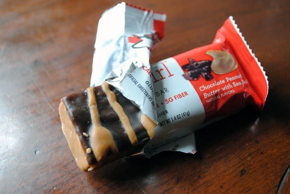 Skinnygirl Peanut Butter and Chocolate Protein Bar | No Thanks to Cake