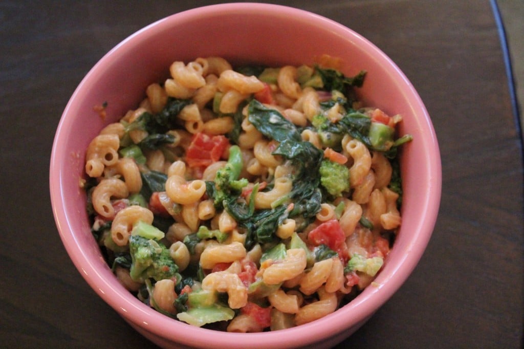 Lightened Up Spinach Queso Mac and Cheese